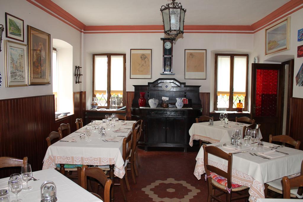 Albergo Ristorante Ai Pini Tarzo Extérieur photo